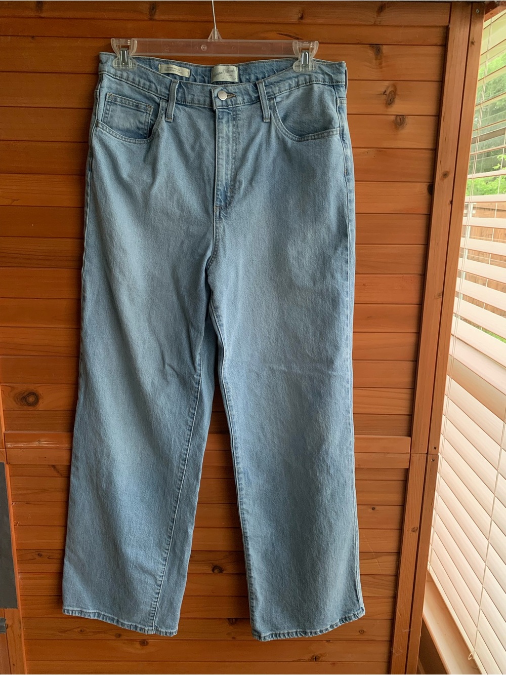 Universal Threads High Rise Wide Leg Jeans, 12